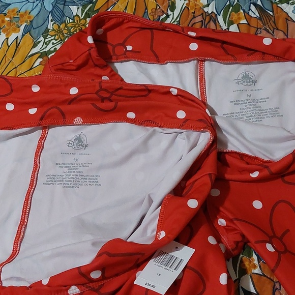 Disney parks red bow and polka-dot minnie leggings - Picture 9 of 12